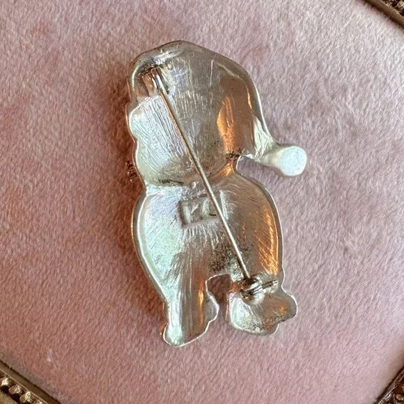 Vintage Kenneth Cole Cat Brooch Wearing Hat, Booties & Heart Enameled Crystal - Picture 5 of 13